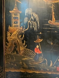 A chinoiserie decorated floor standing corner cabinet Image 9