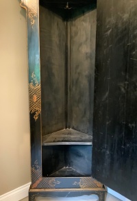 A chinoiserie decorated floor standing corner cabinet Image 11