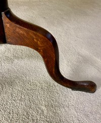 An oak tray top tripod table Image 5