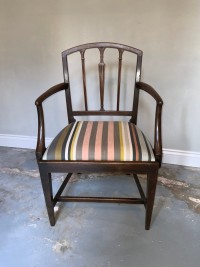 Georgian mahogany elbow chair Image 1