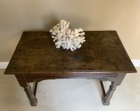 Early 17th century oak side table Image 11